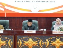 Rumiadi Pimpin Rapat Paripurna: Bahas Tiga Raperda dan Penyampaian Hasil Reses